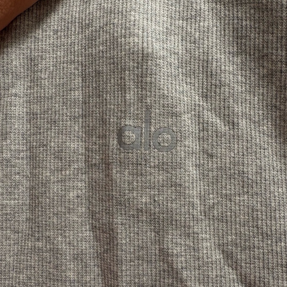 Alo Tank - Picture 3 of 4